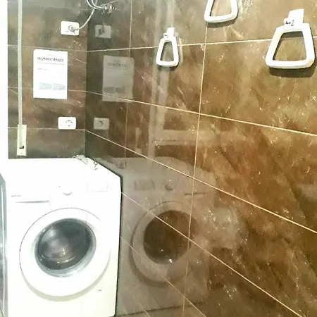 Guesthouse * 地拉那