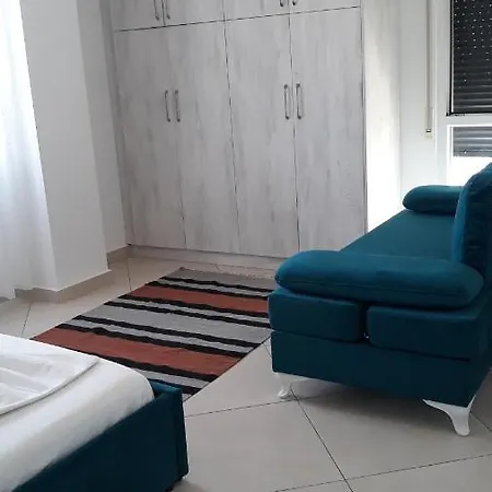 Guesthouse 招待所 *