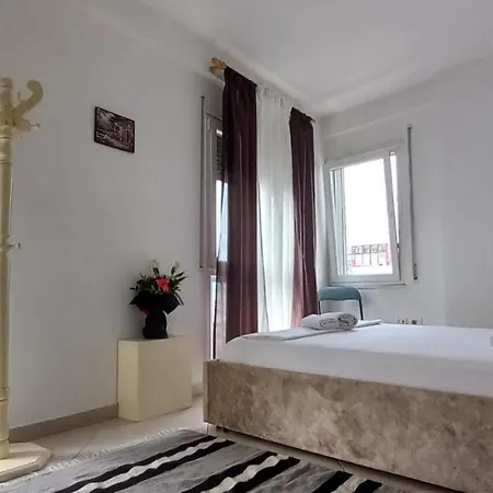 Guesthouse 地拉那