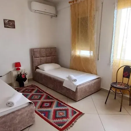 Guesthouse 招待所 *