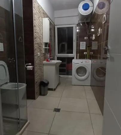 招待所 Guesthouse 地拉那